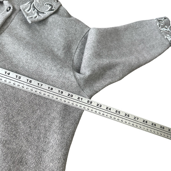 St John Sport Marie Grey Fleece Light Jacket Women’s P Gray Embroidered Button - Picture 9 of 11